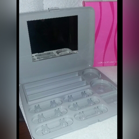 Mary Kay Signature Silver Refillable Color Palette Mirror Makeup Case Organizer - Picture 3 of 5